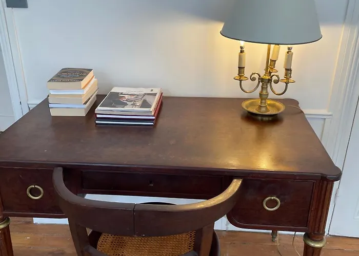 Appartement Paris 7Eme Invalides/ Tour Eiffel 1Er Etage